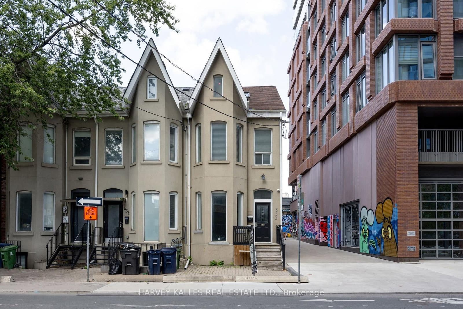530 Richmond Street W - Image 1
