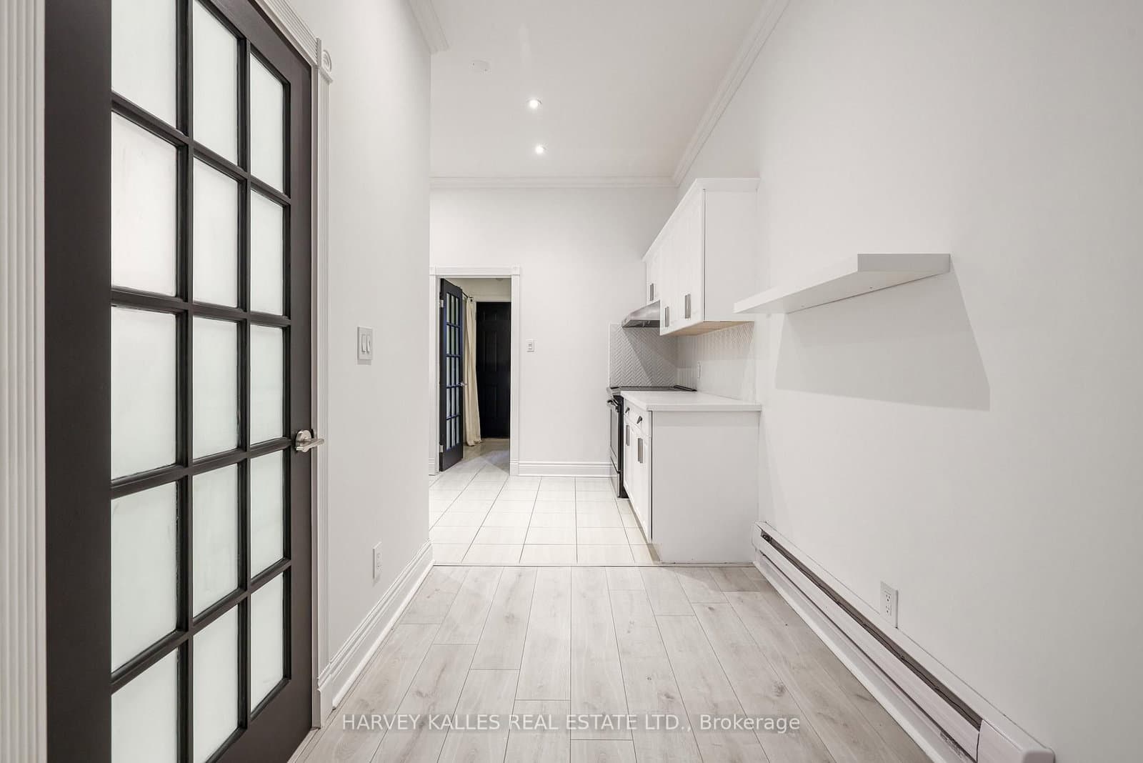 530 Richmond Street W thumbnail 18