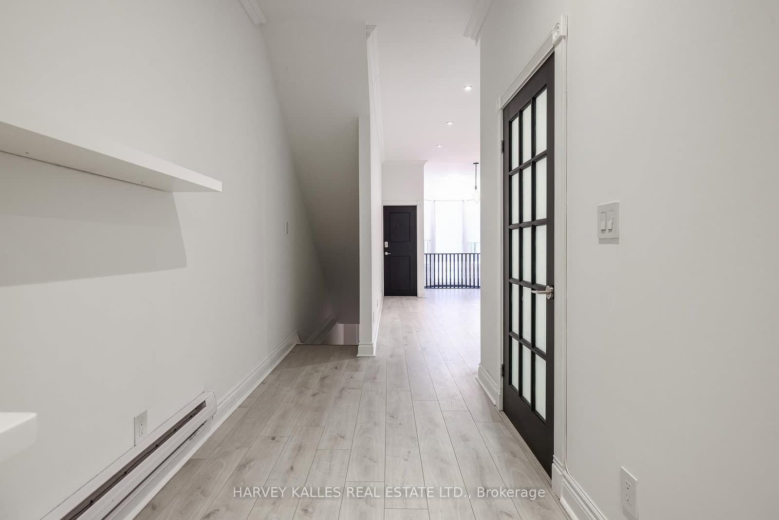 530 Richmond Street W thumbnail 20