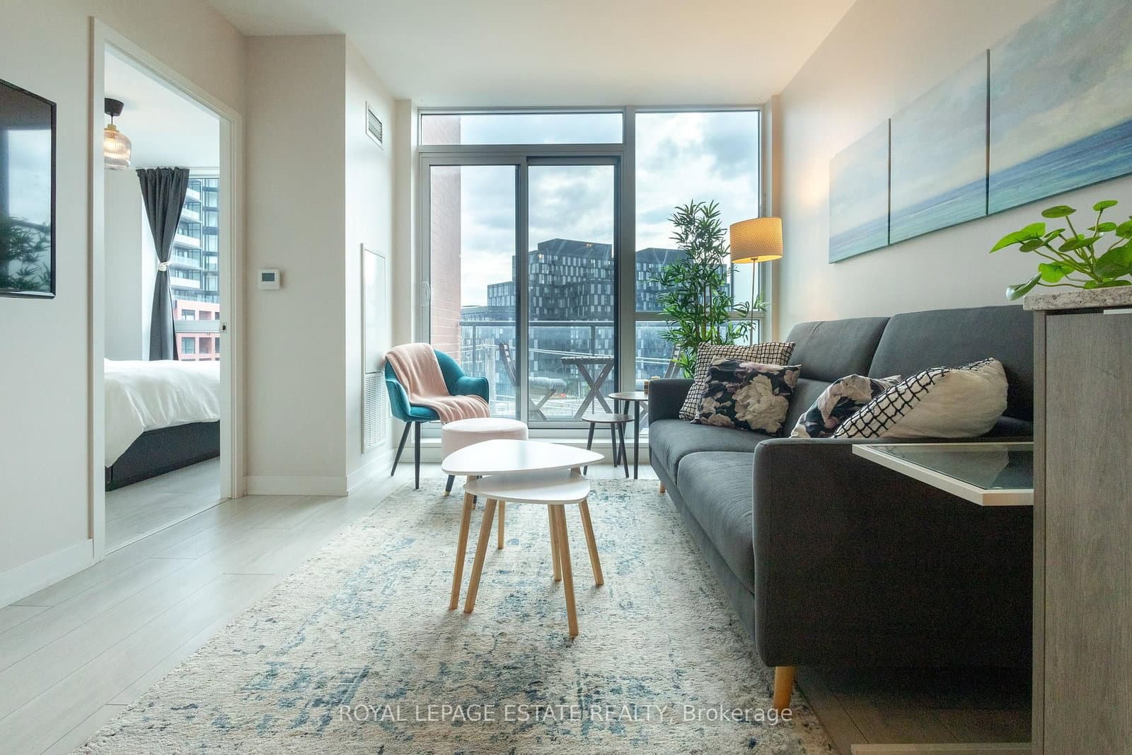 31 Tippett Road, Unit 657 thumbnail 10