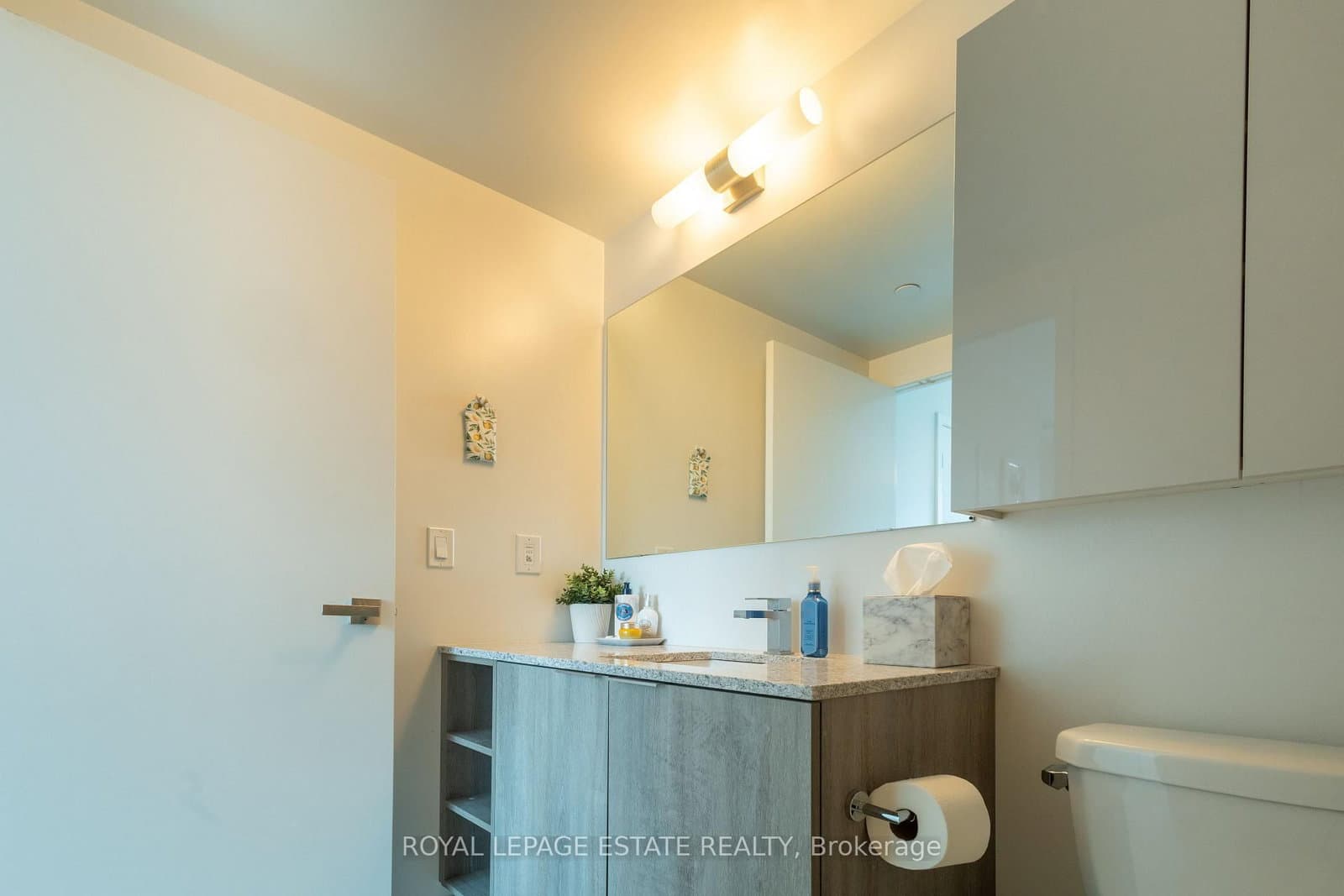 31 Tippett Road, Unit 657 thumbnail 20