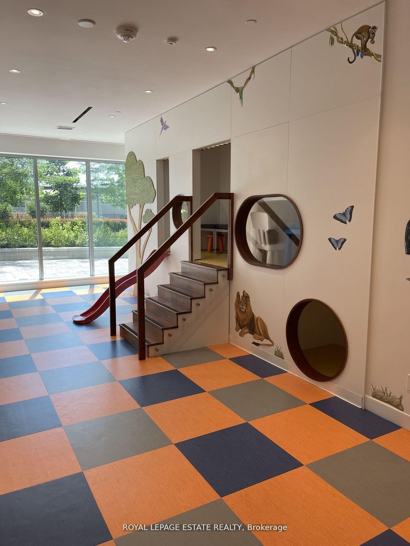 31 Tippett Road, Unit 657 thumbnail 23