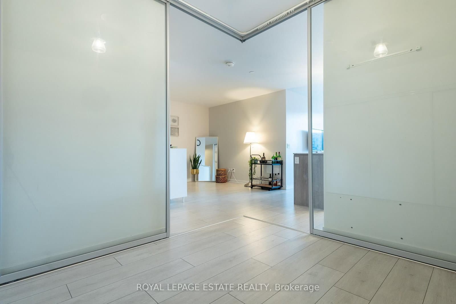 31 Tippett Road, Unit 657 thumbnail 7