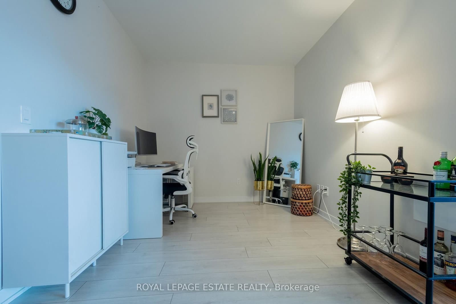31 Tippett Road, Unit 657 thumbnail 9