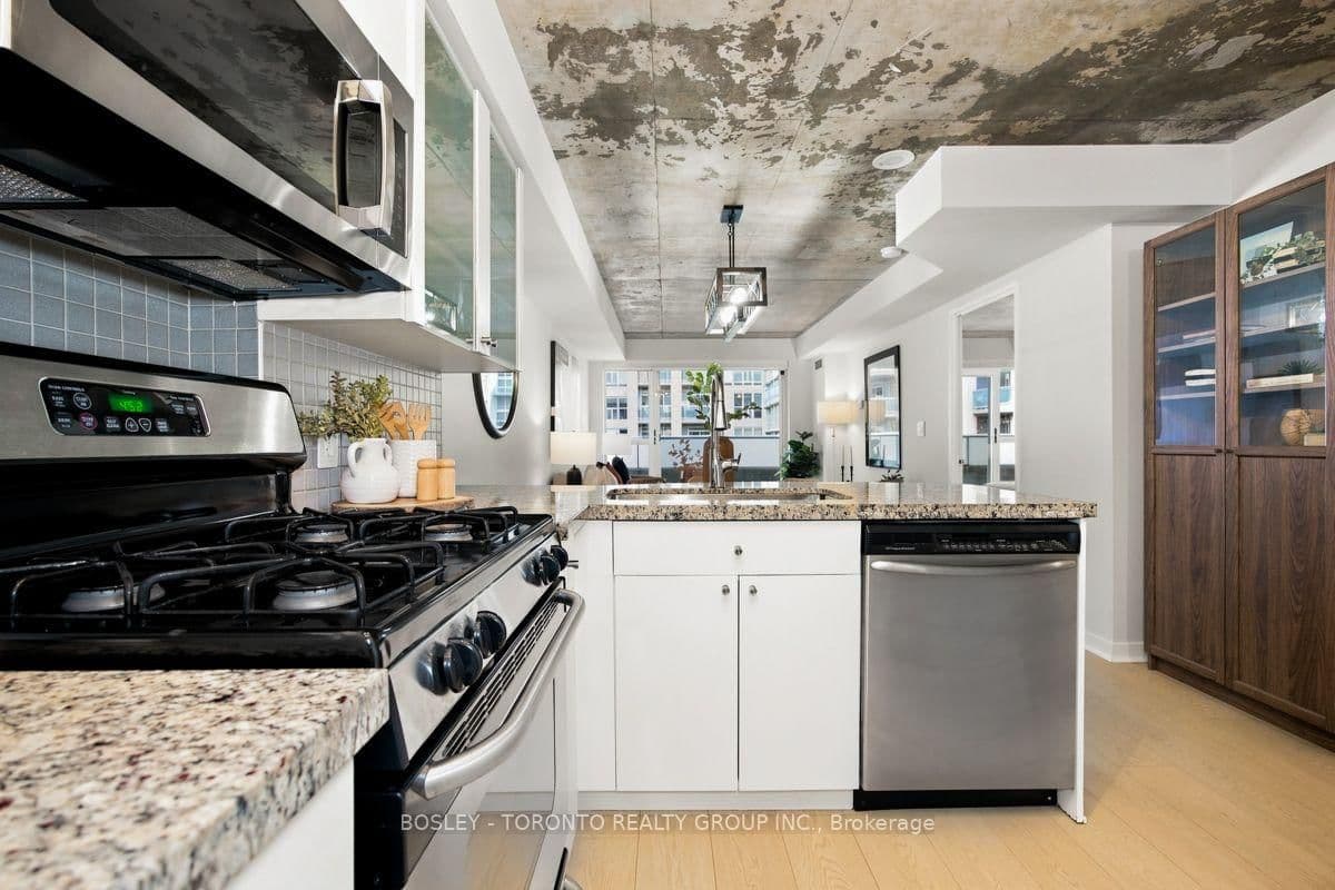 1005 King Street W, Unit 338 thumbnail 10