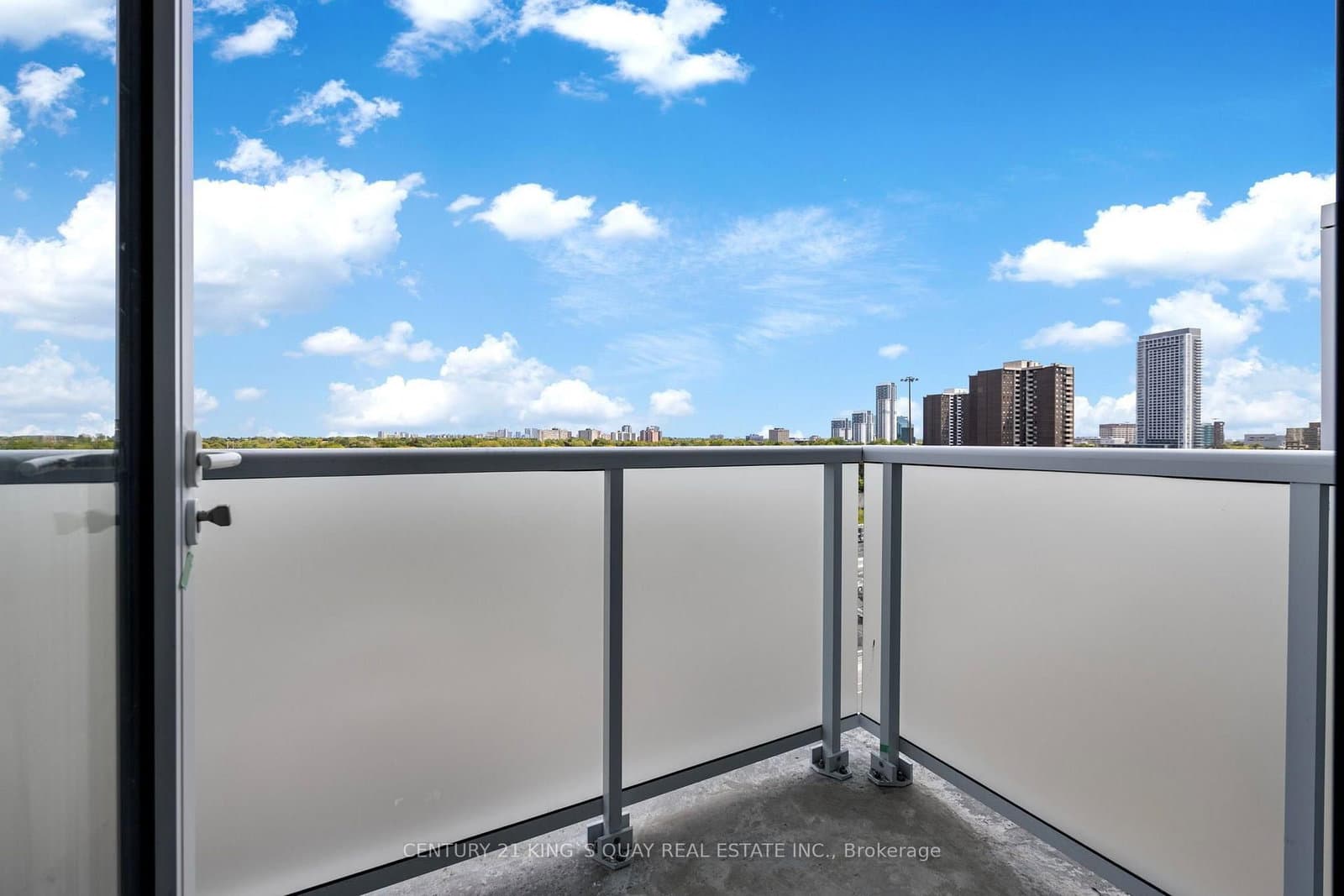 188 Fairview Mall Drive, Unit 822 thumbnail 18