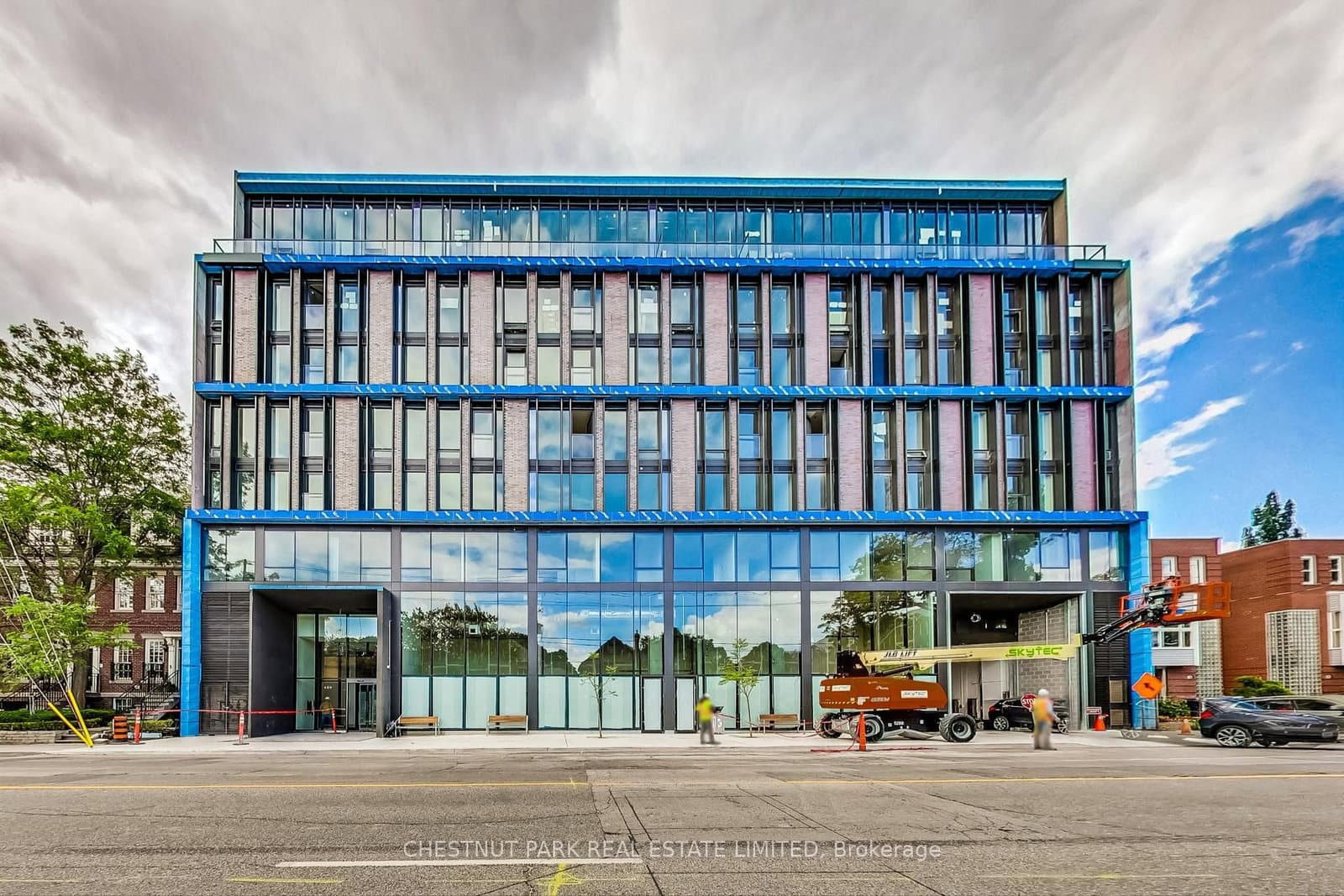 1414 Bayview Avenue, Unit 404 thumbnail 19