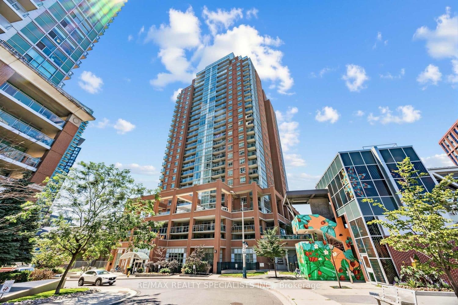 #301 - 125 Western Battery Road
