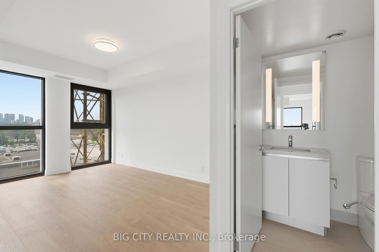 25 Frederick Todd Way, Unit 902 thumbnail 21