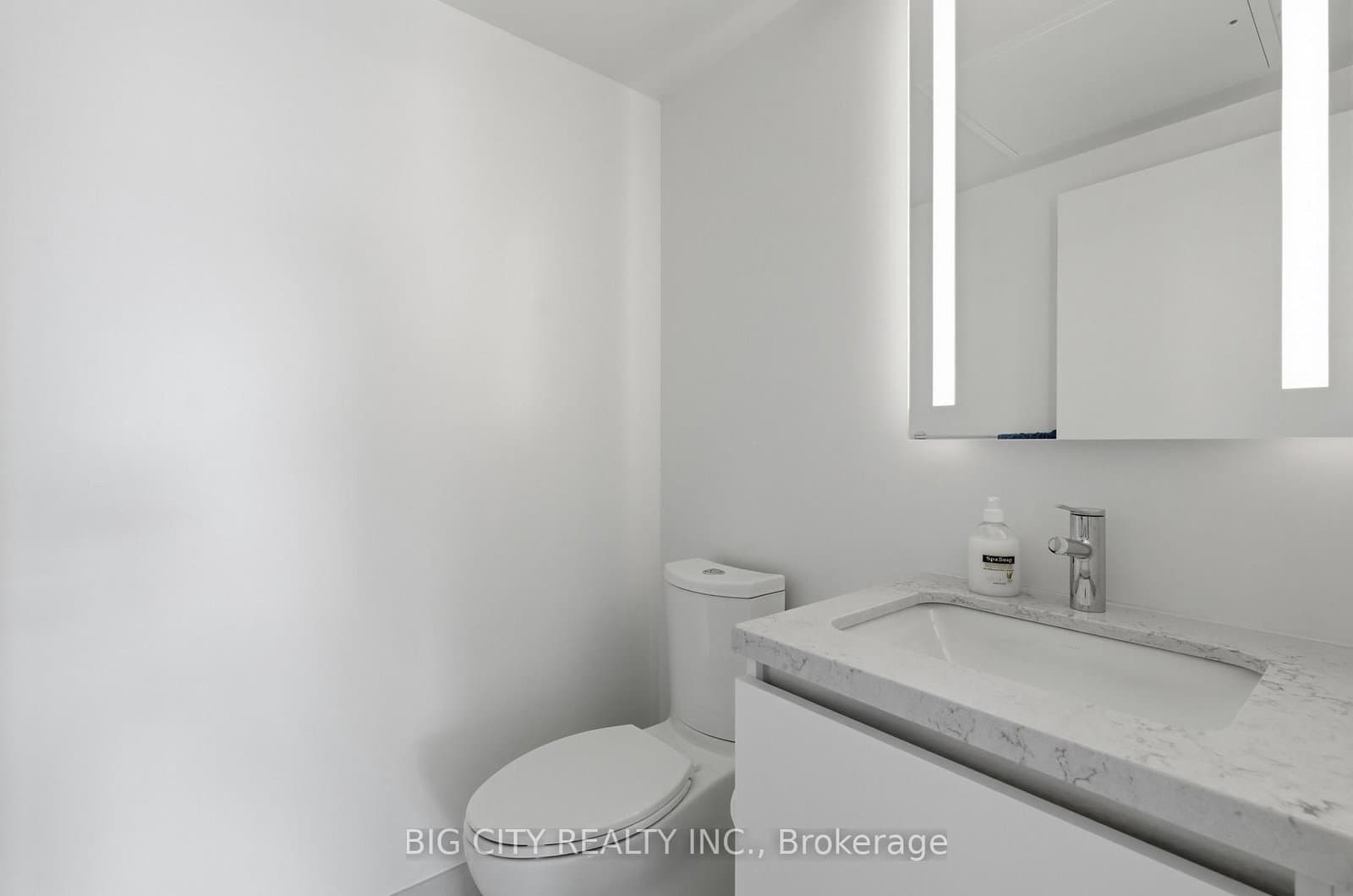 25 Frederick Todd Way, Unit 902 thumbnail 9