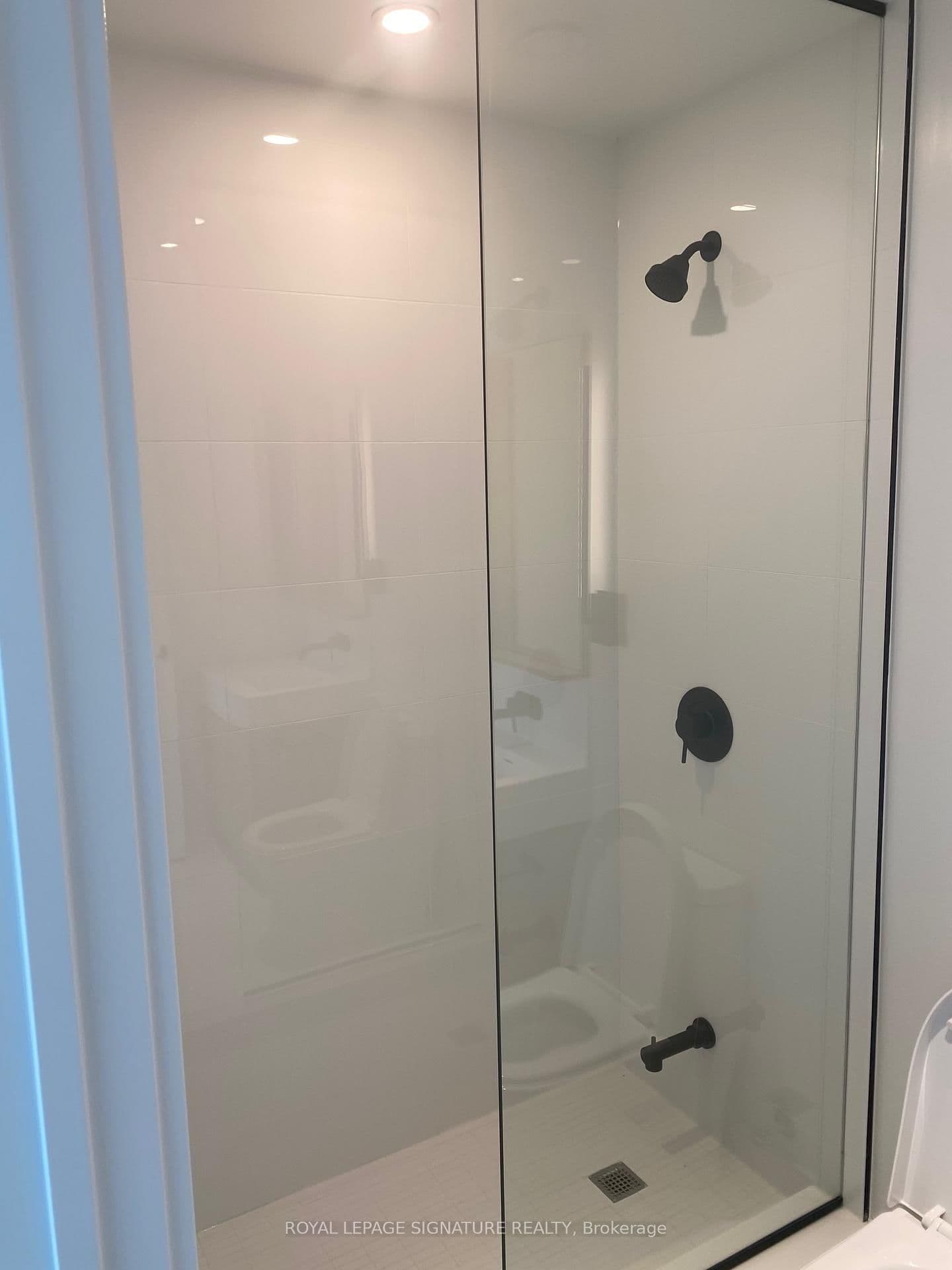 117 Broadway Avenue, Unit 1407 thumbnail 13