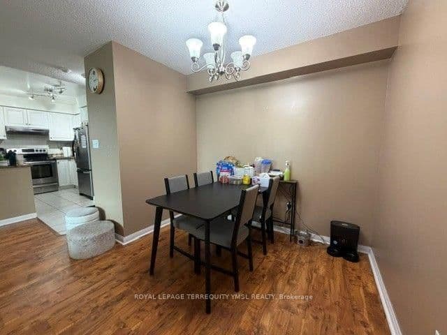 23 Lorraine Drive, Unit 1809 thumbnail 13