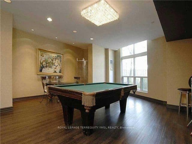 23 Lorraine Drive, Unit 1809 thumbnail 18