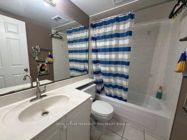 23 Lorraine Drive, Unit 1809 thumbnail 3