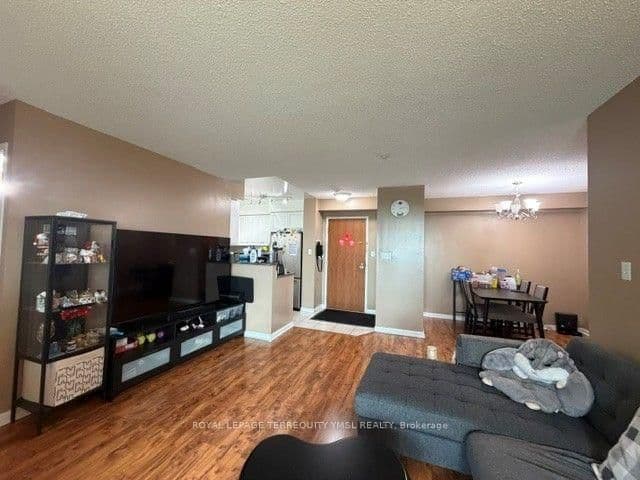 23 Lorraine Drive, Unit 1809 thumbnail 9