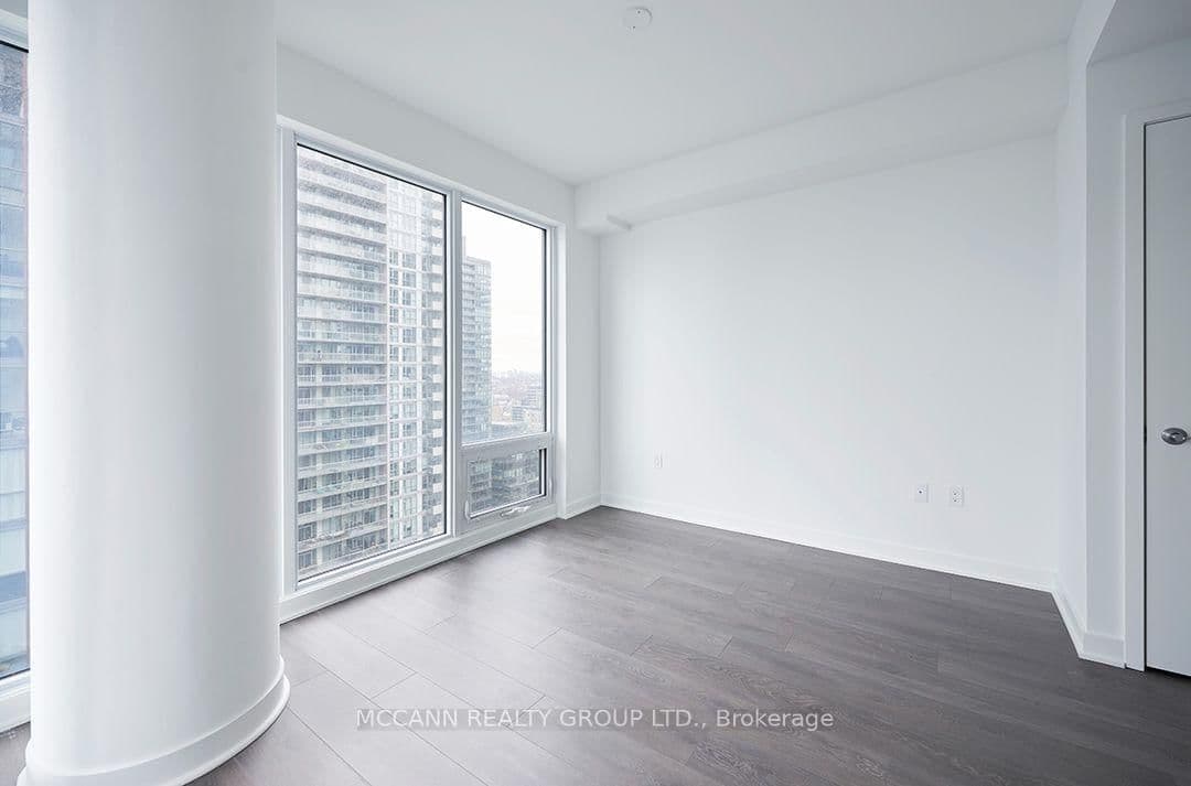 115 Blue Jays Way, Unit 2805 thumbnail 10