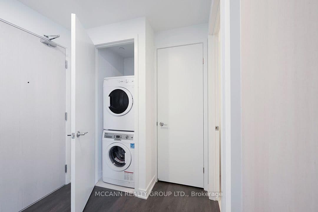 115 Blue Jays Way, Unit 2805 thumbnail 12