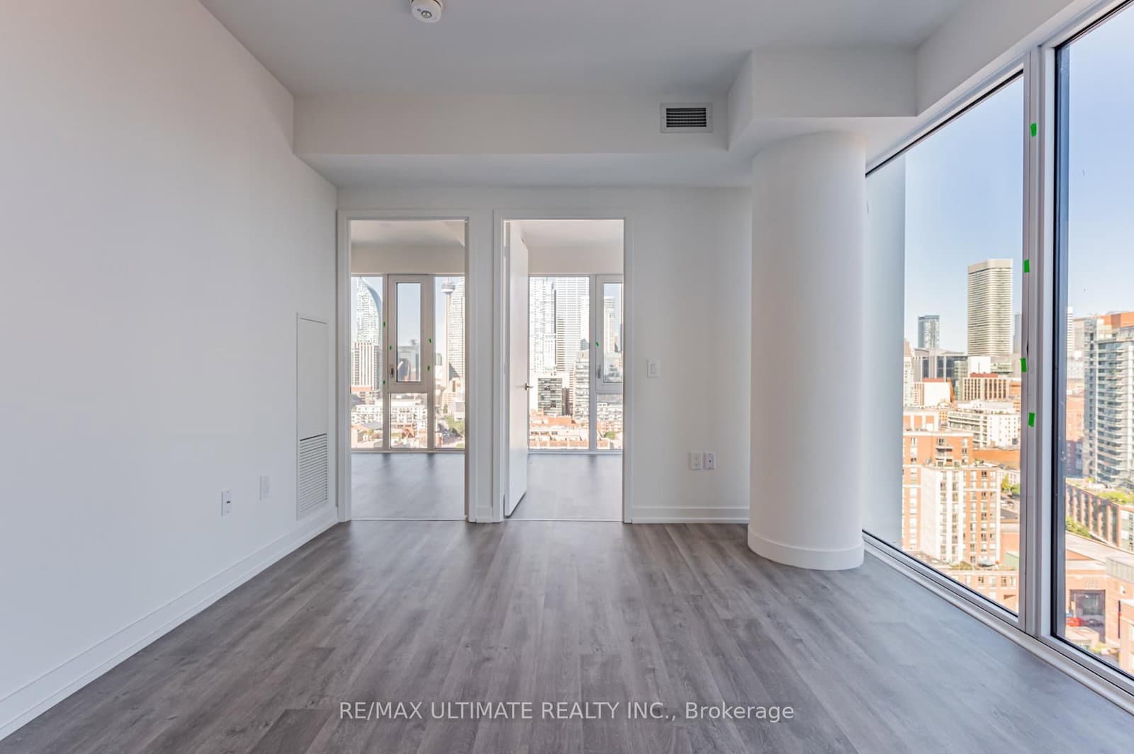 158 Front Street East Street, Unit 2104 thumbnail 11