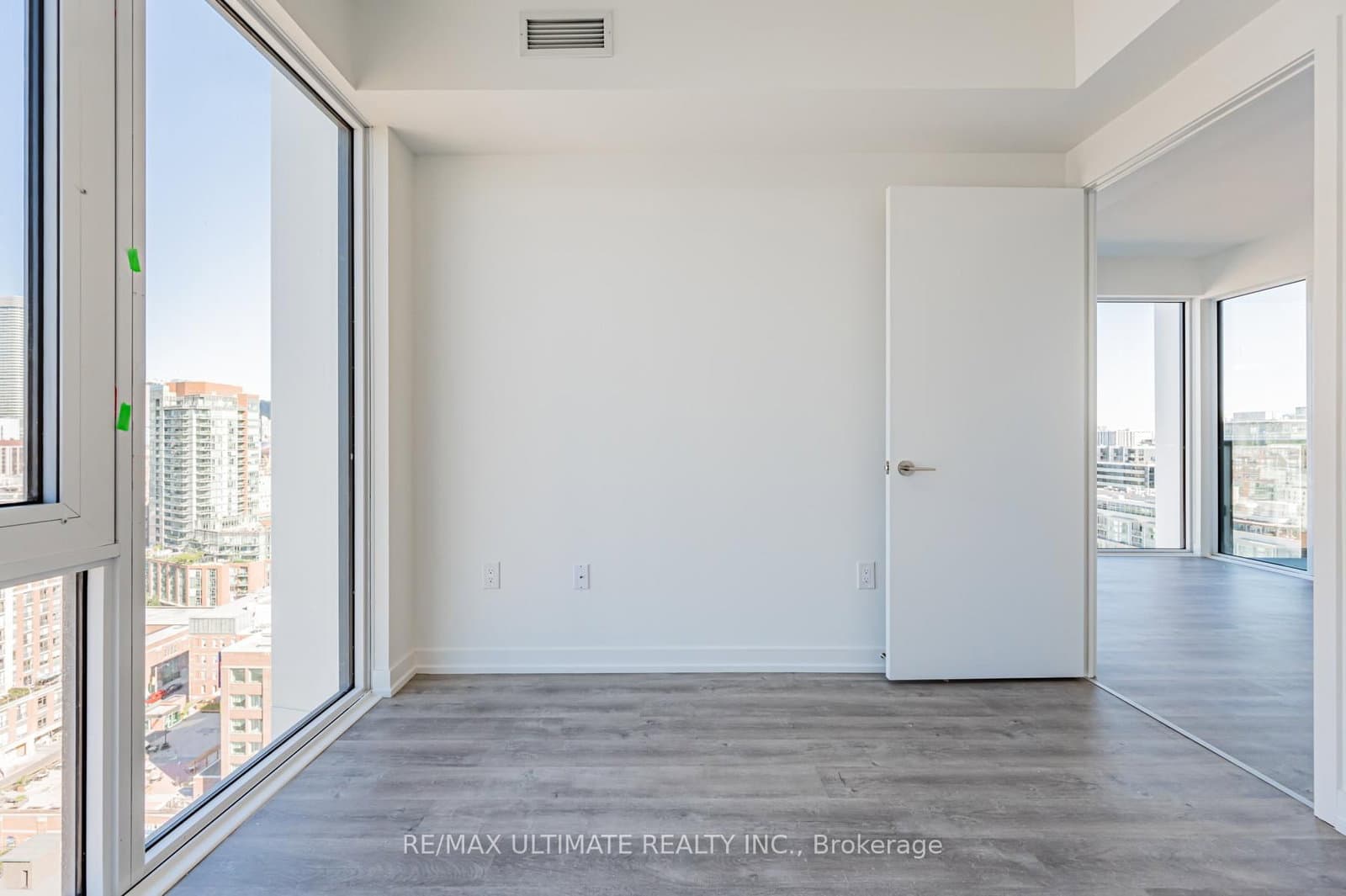 158 Front Street East Street, Unit 2104 thumbnail 20