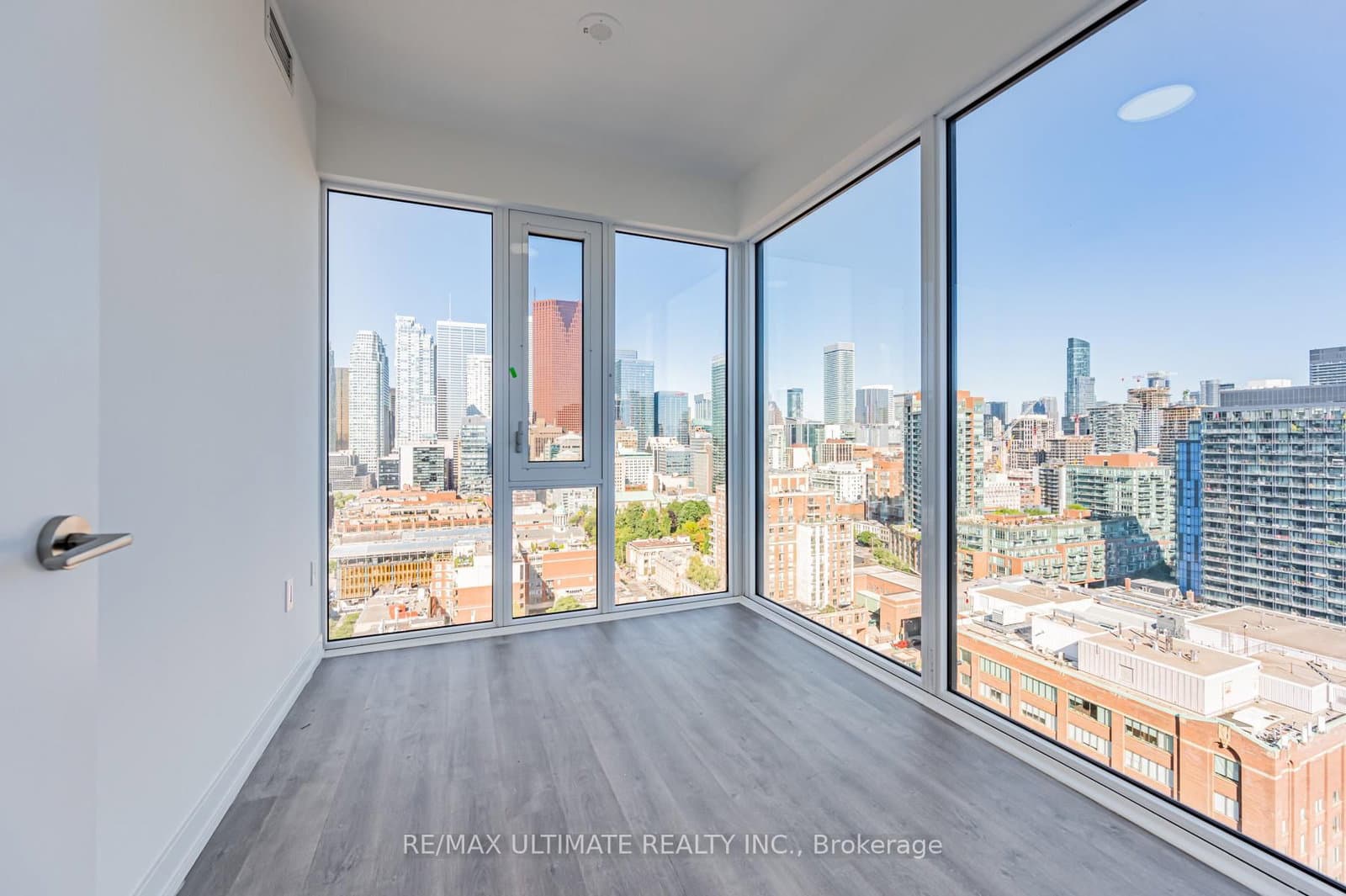 158 Front Street East Street, Unit 2104 thumbnail 21