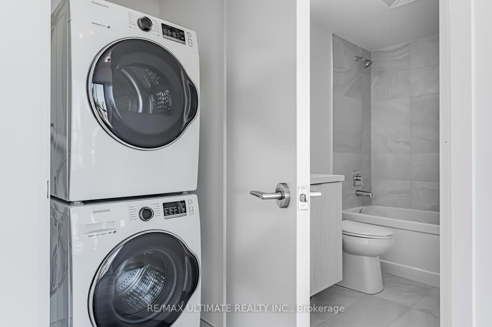 158 Front Street East Street, Unit 2104 thumbnail 23