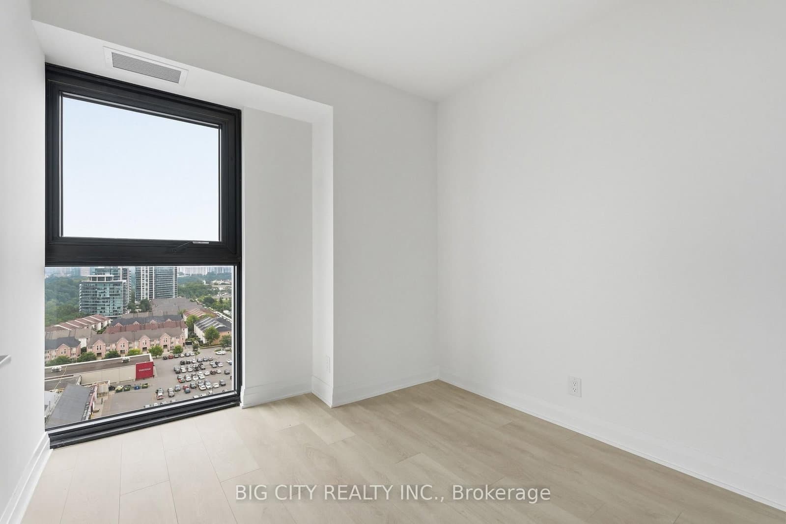 25 Frederick Todd Way, Unit 1710 thumbnail 14