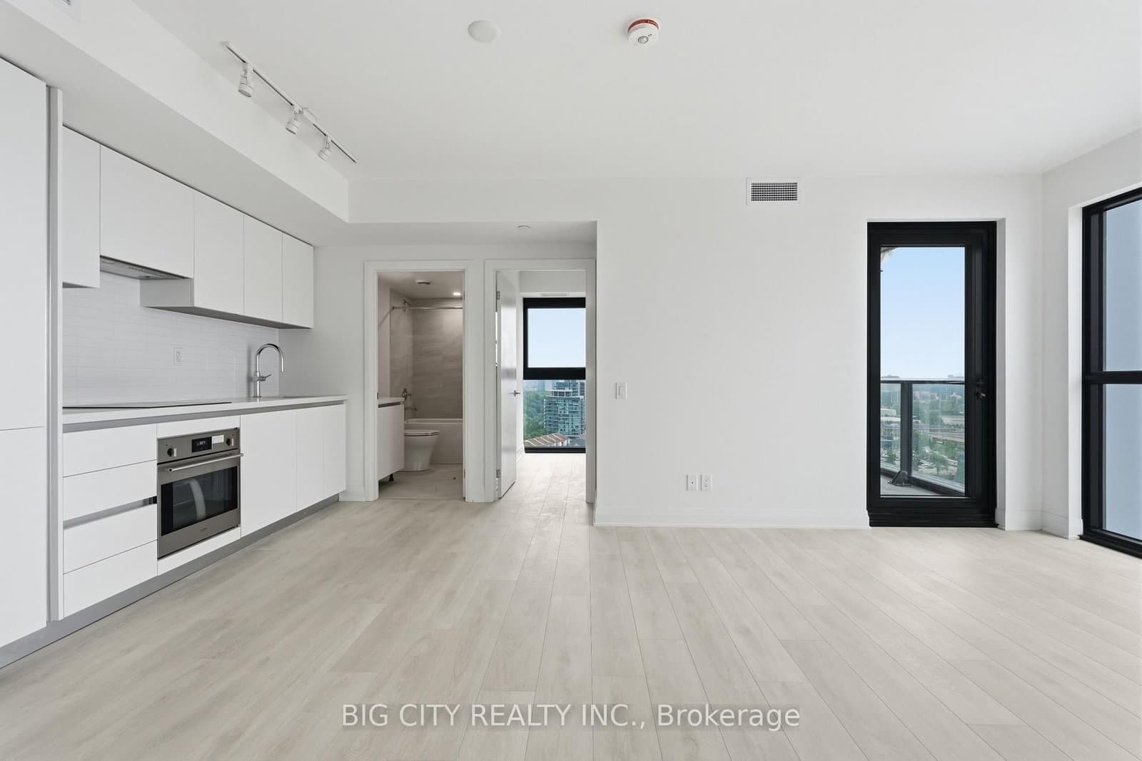 25 Frederick Todd Way, Unit 1710 thumbnail 3
