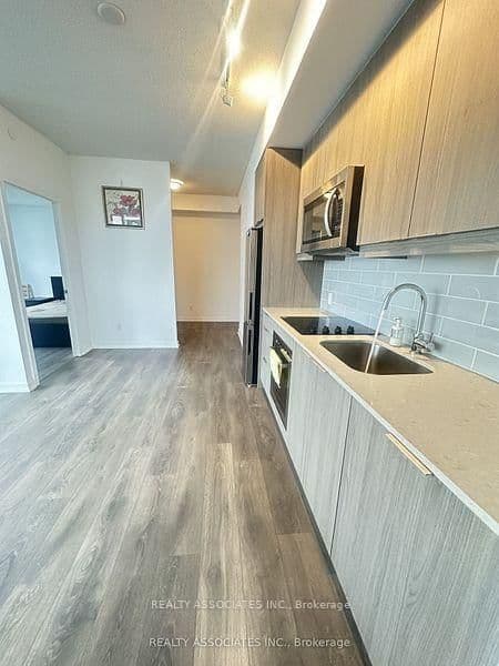 32 Forest Manor Road, Unit 1710 thumbnail 7