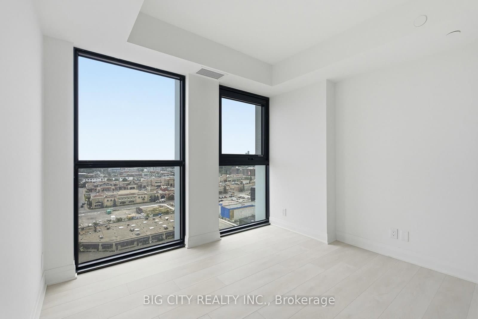 25 Frederick Todd Way, Unit 1502 thumbnail 21