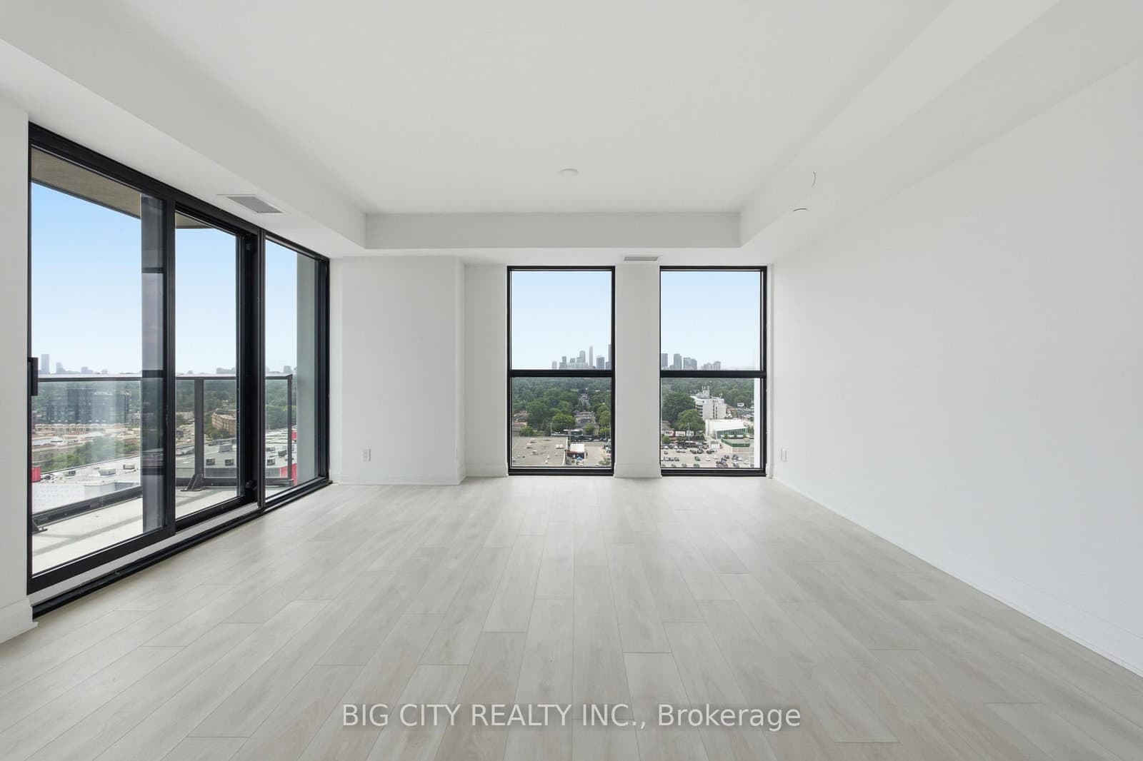 25 Frederick Todd Way, Unit 1502 thumbnail 6