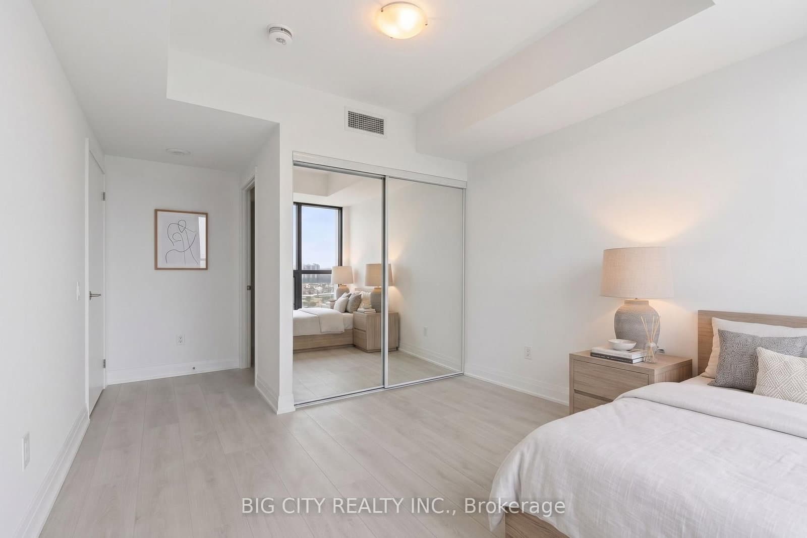 25 Frederick Todd Way, Unit 1511 thumbnail 11