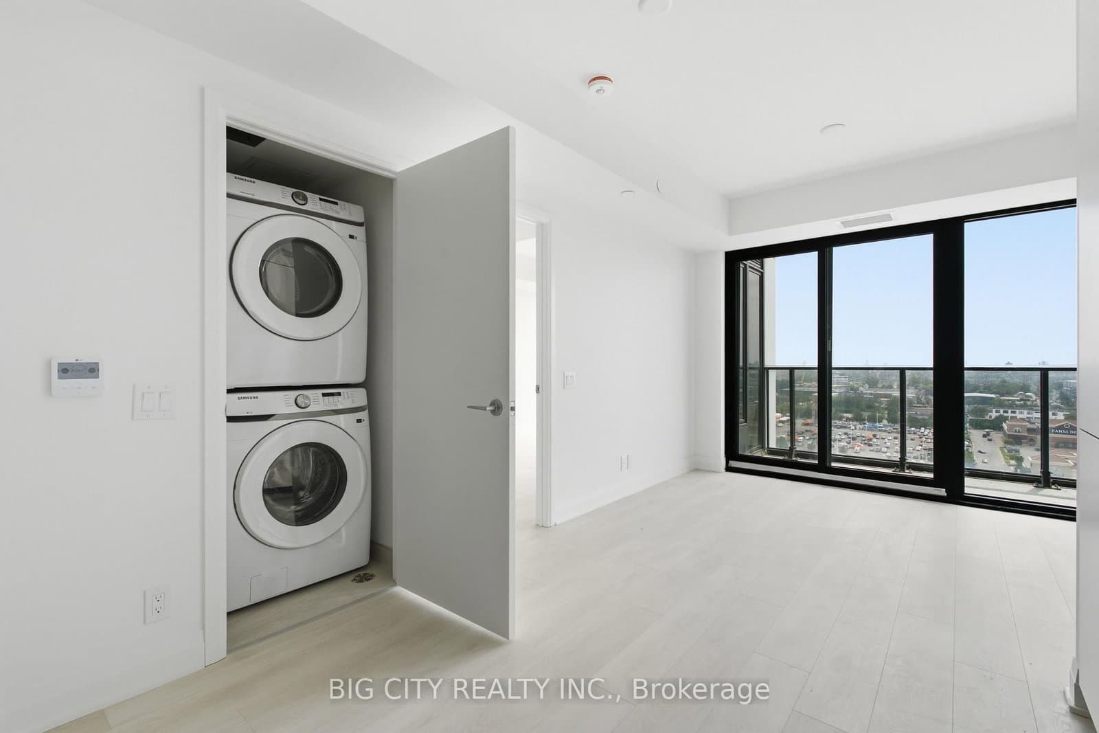 25 Frederick Todd Way, Unit 1511 thumbnail 18