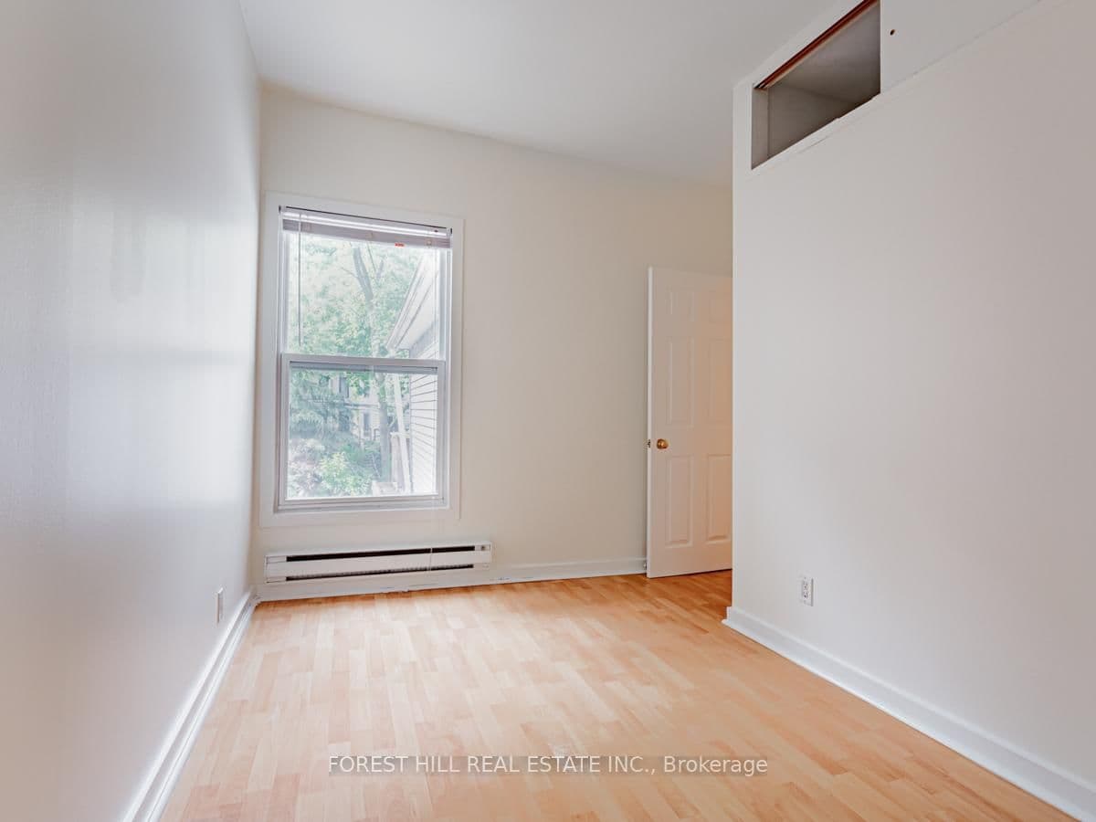 70 Macpherson Avenue, Unit Upper thumbnail 15