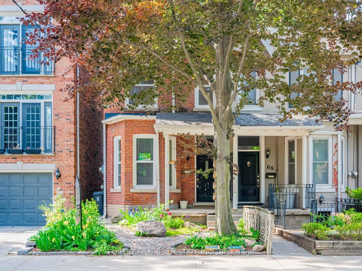 70 Macpherson Avenue, Unit Upper thumbnail 2