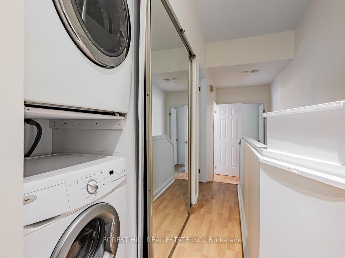 70 Macpherson Avenue, Unit Upper thumbnail 21