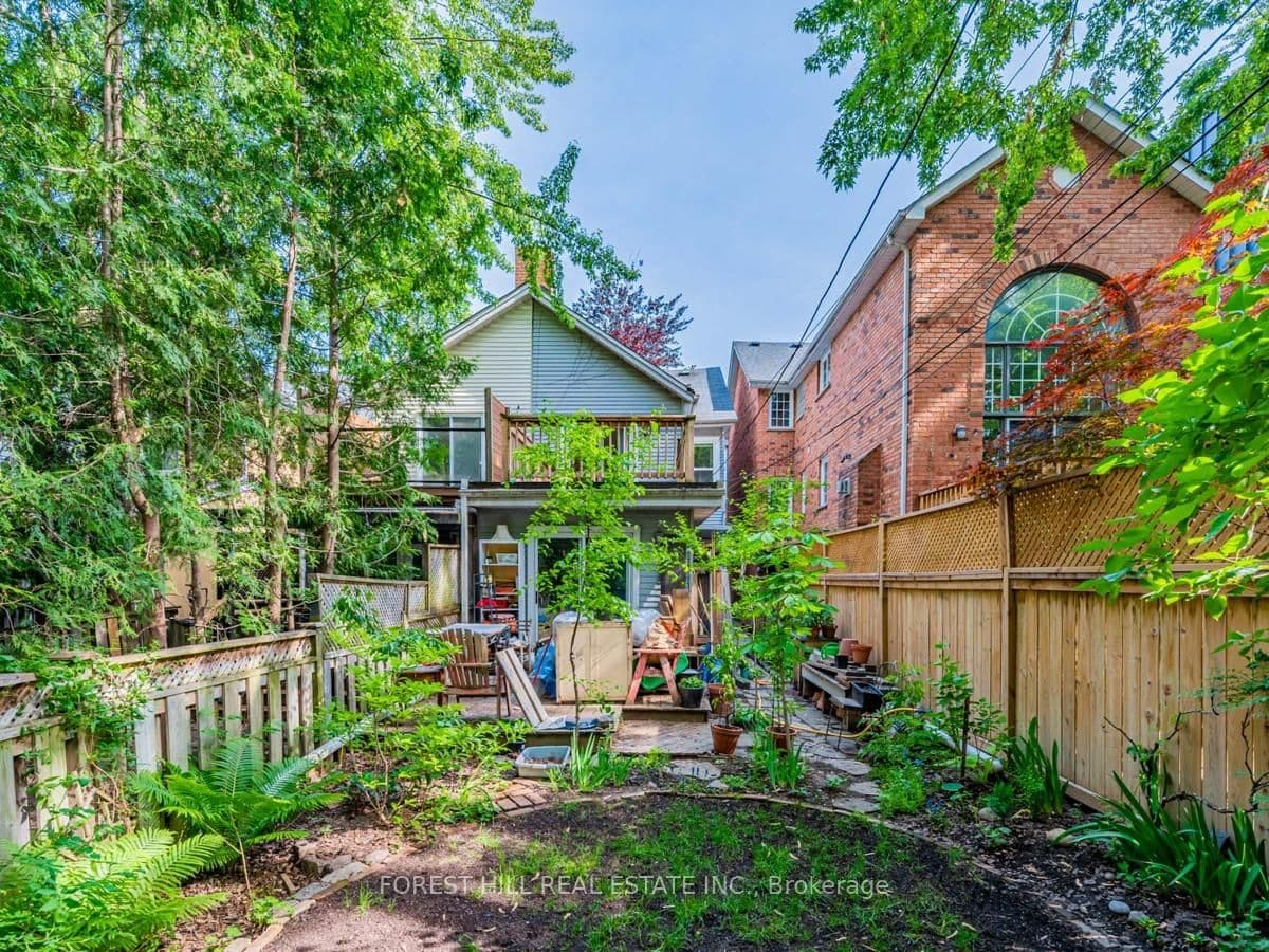 70 Macpherson Avenue, Unit Upper thumbnail 26