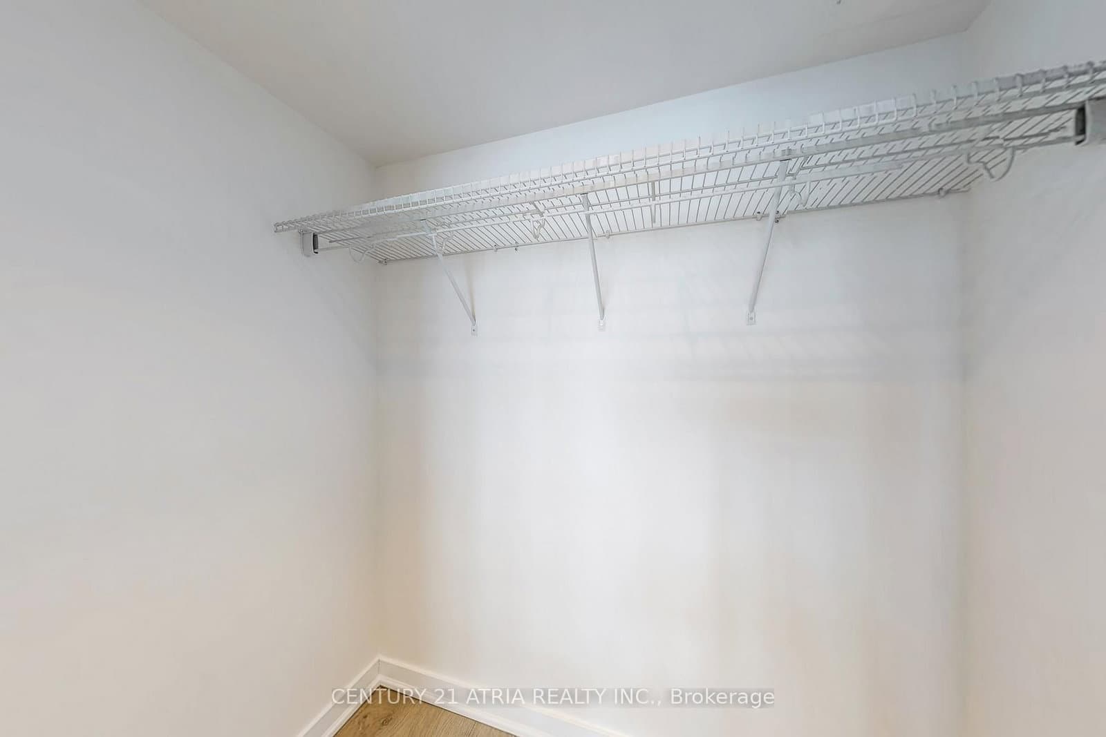 19 Singer Court, Unit 310 thumbnail 14