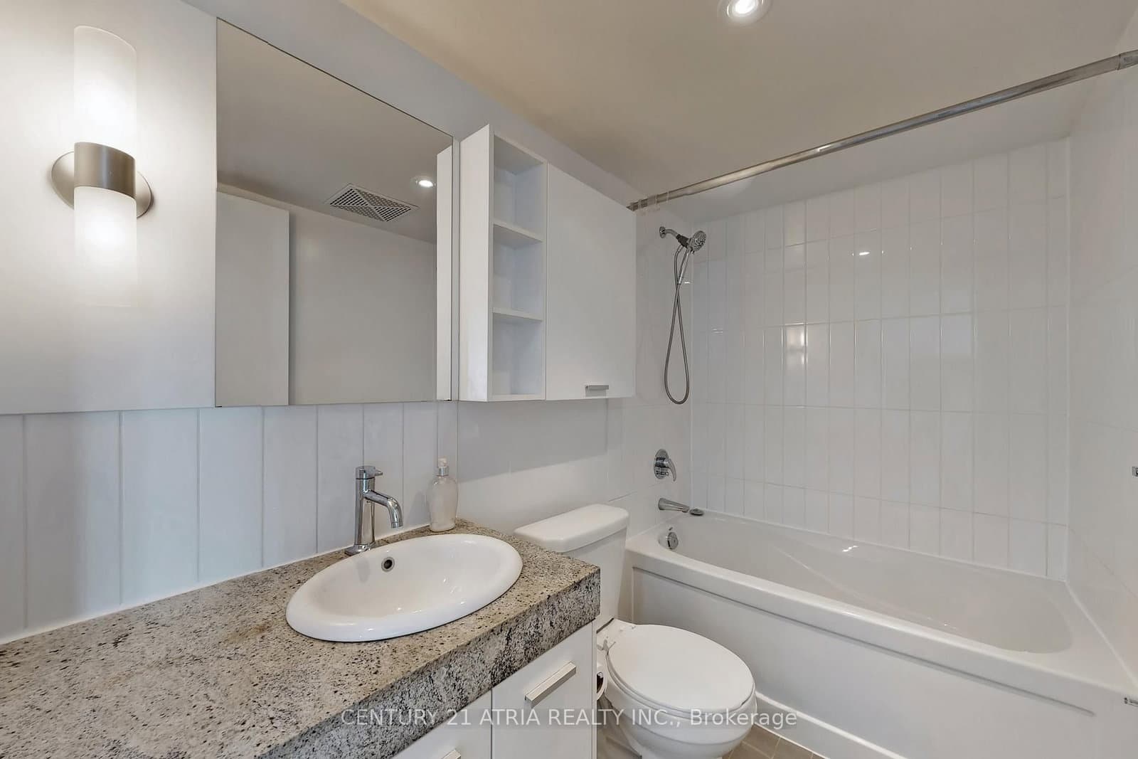 19 Singer Court, Unit 310 thumbnail 15
