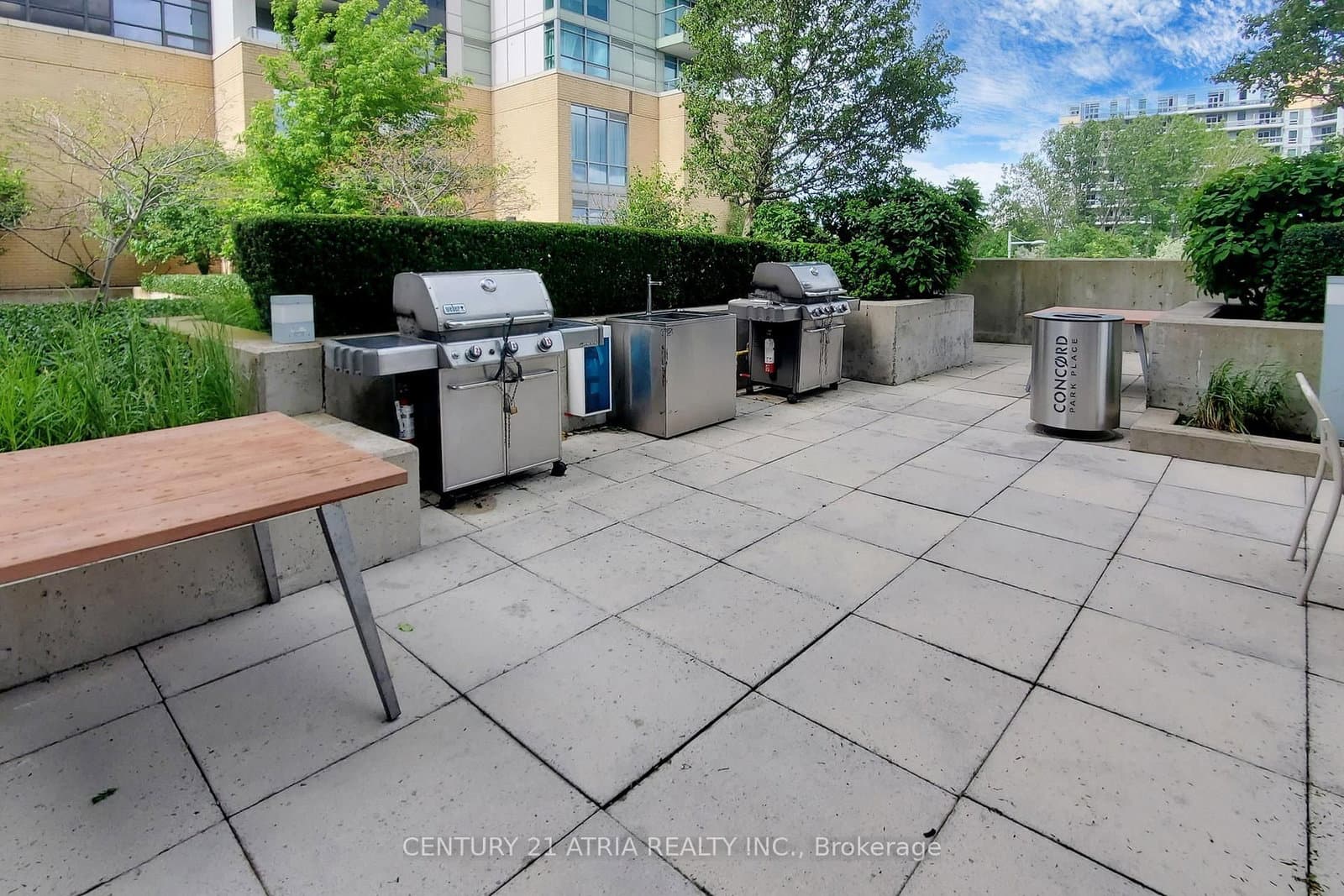 19 Singer Court, Unit 310 thumbnail 31