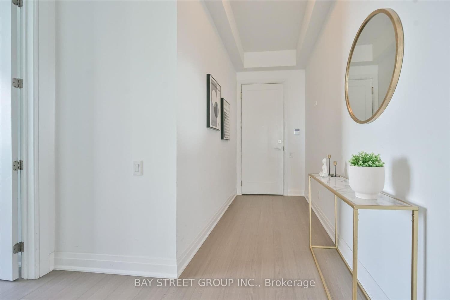 50 Charles Street E, Unit LPH4706 thumbnail 10
