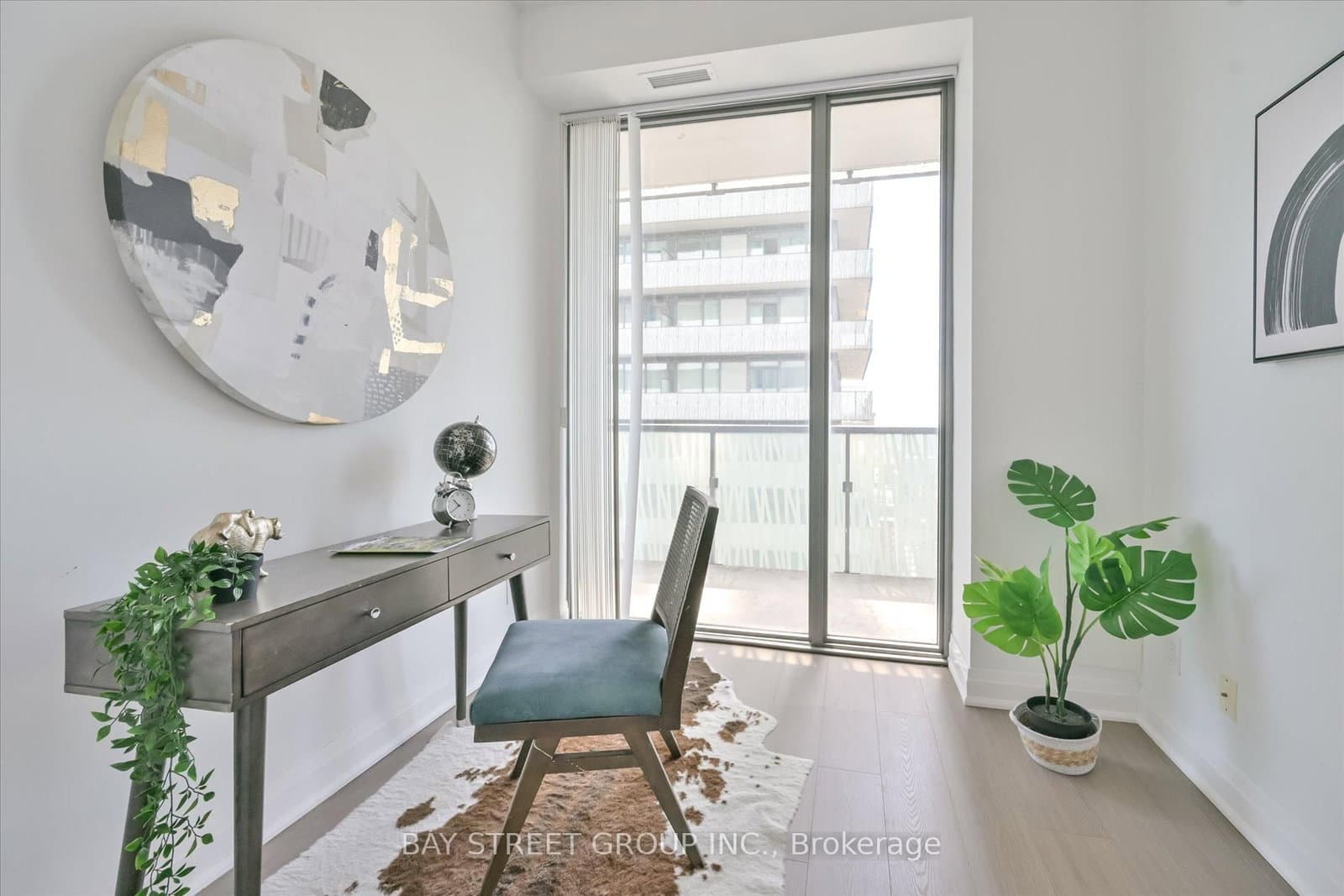 50 Charles Street E, Unit LPH4706 thumbnail 19
