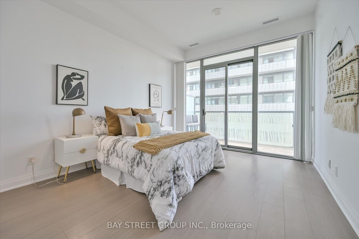 50 Charles Street E, Unit LPH4706 thumbnail 20