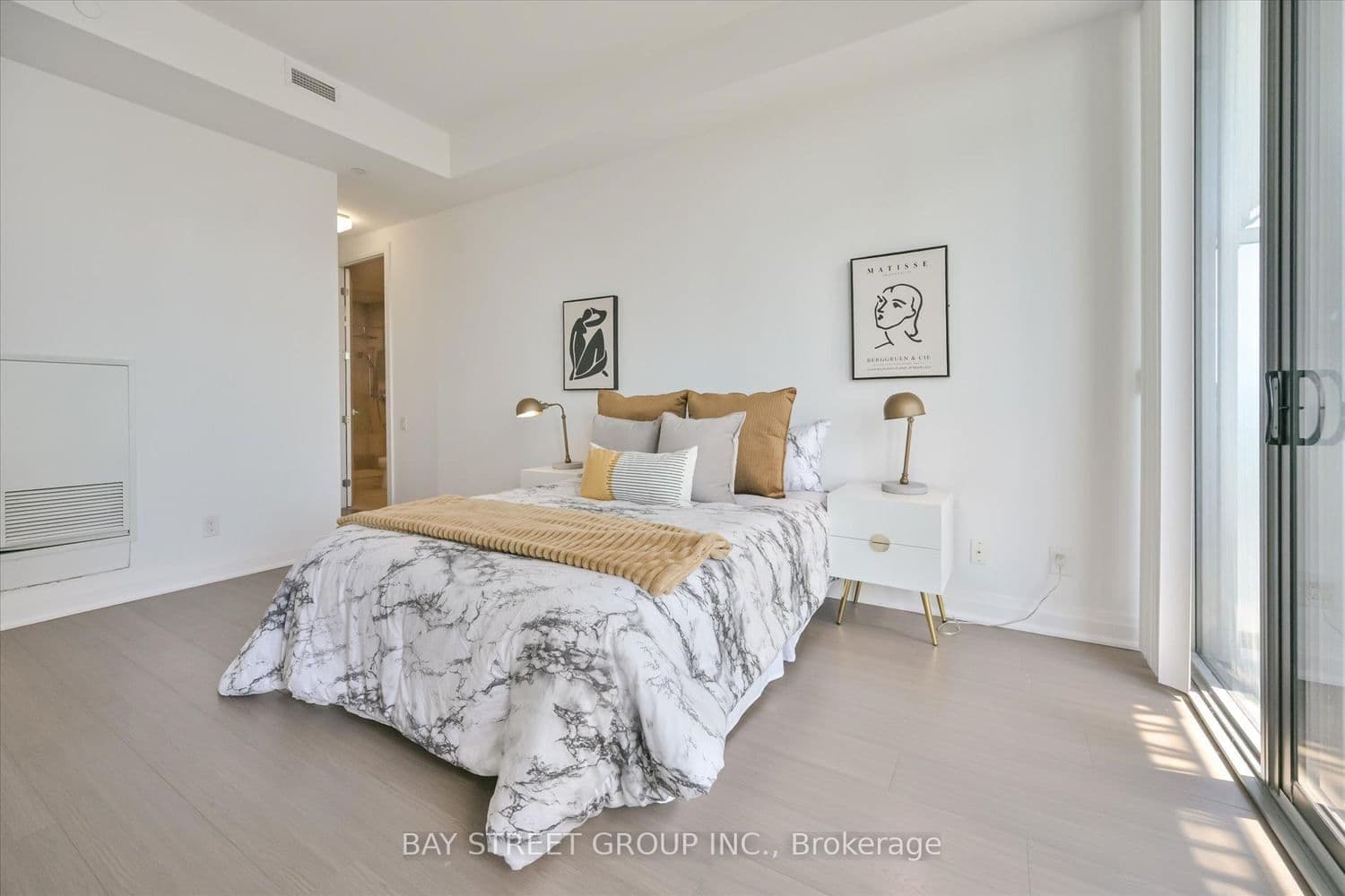 50 Charles Street E, Unit LPH4706 thumbnail 21