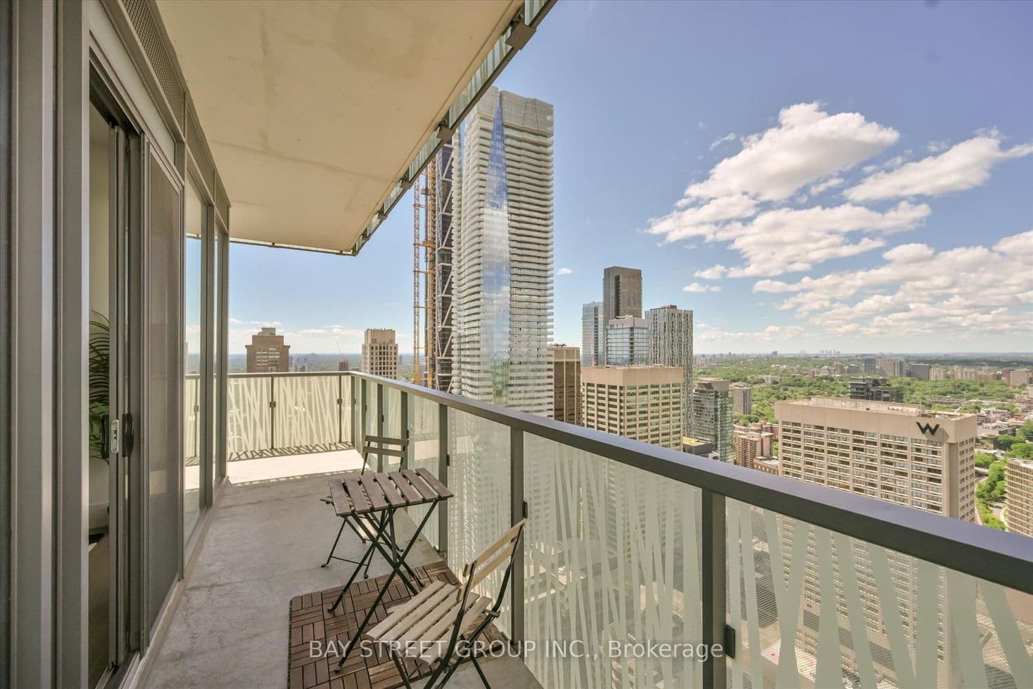 50 Charles Street E, Unit LPH4706 thumbnail 26