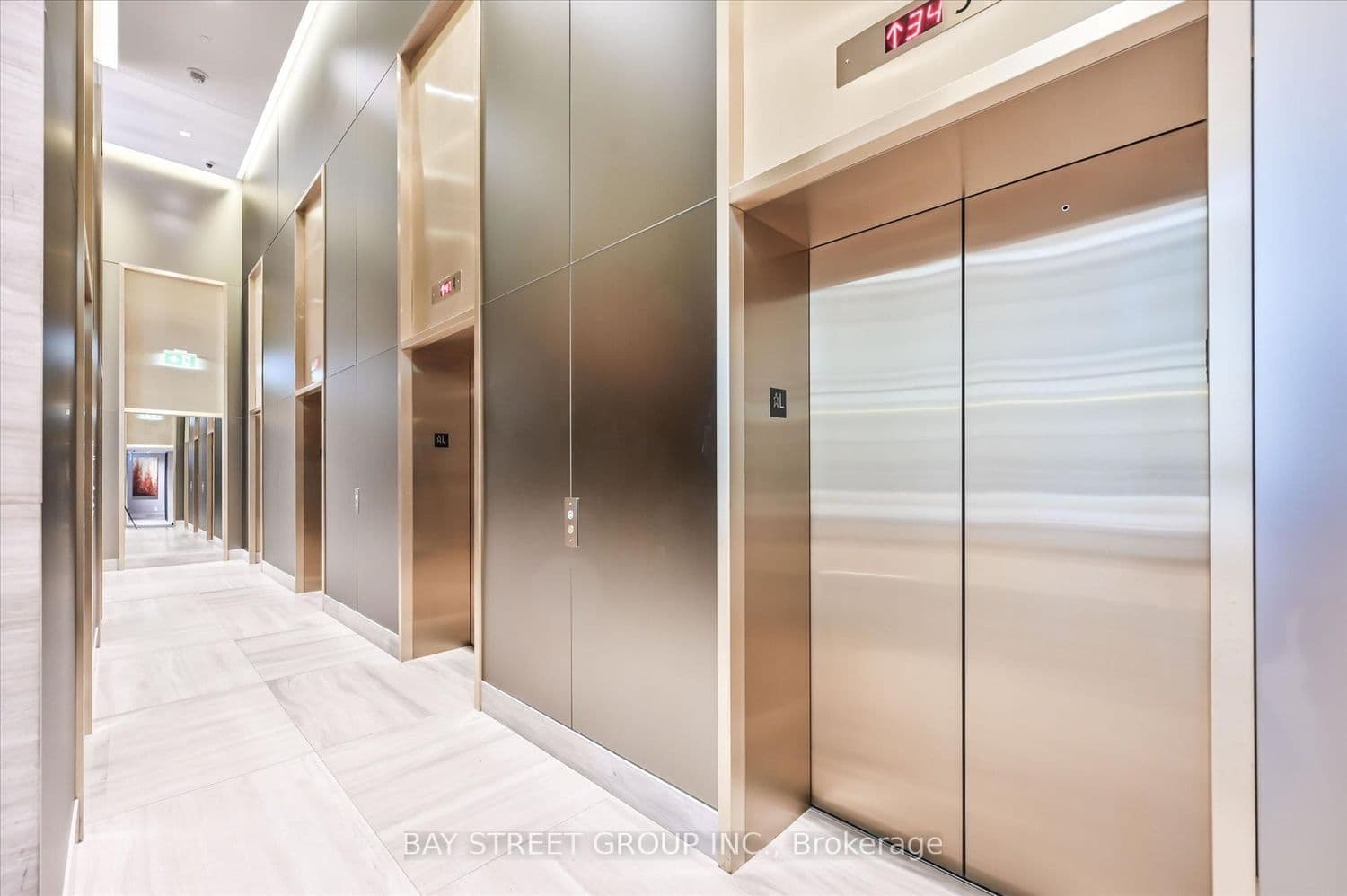 50 Charles Street E, Unit LPH4706 thumbnail 9