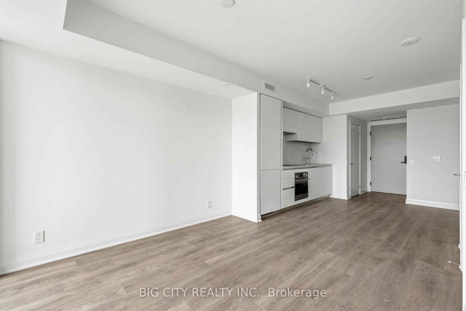 25 Frederick Todd Way, Unit 508 thumbnail 13