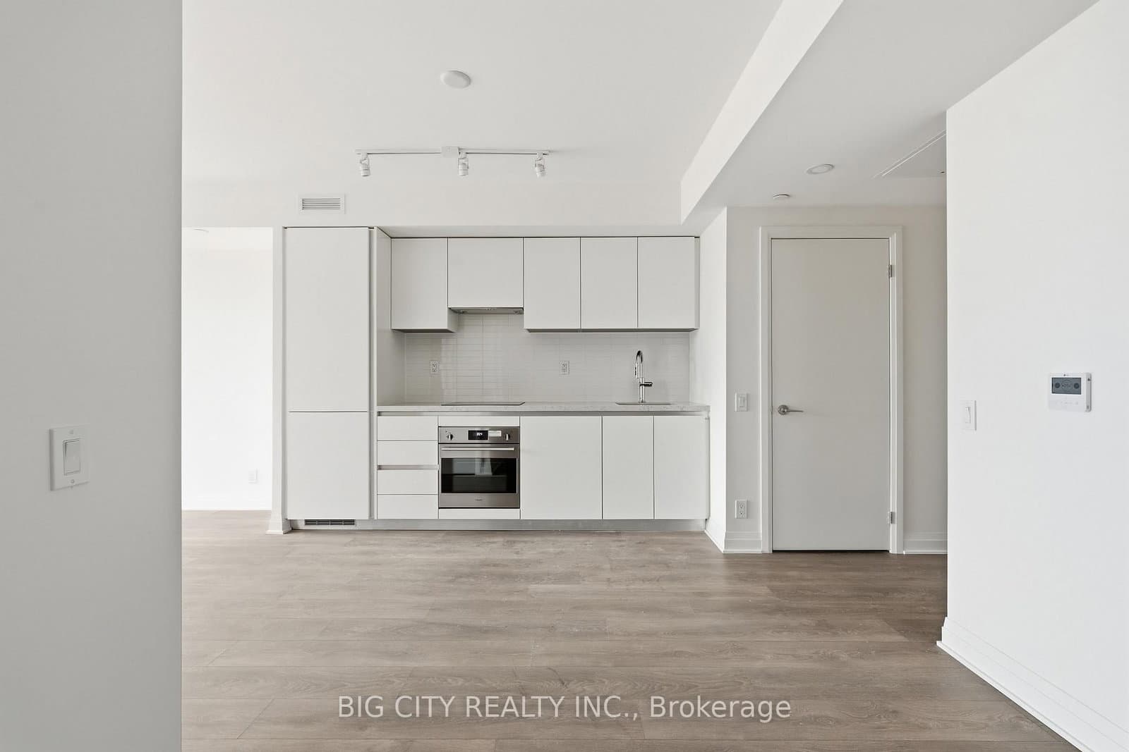 25 Frederick Todd Way, Unit 508 thumbnail 6