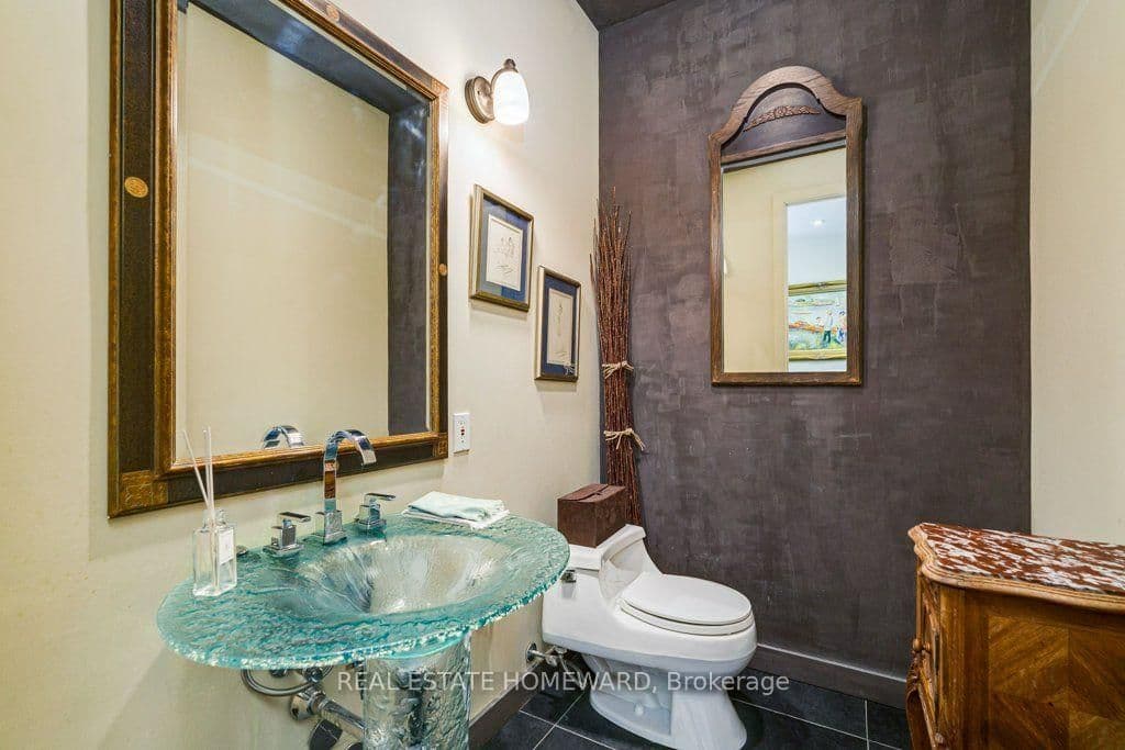 155 Dalhousie Street, Unit PH1 thumbnail 17