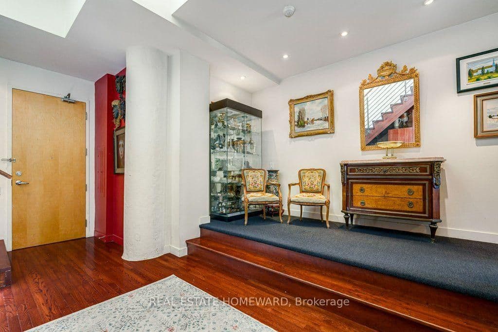 155 Dalhousie Street, Unit PH1 thumbnail 3