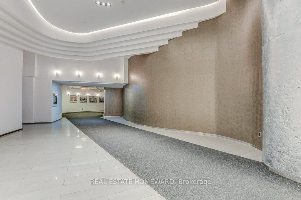155 Dalhousie Street, Unit PH1 thumbnail 37